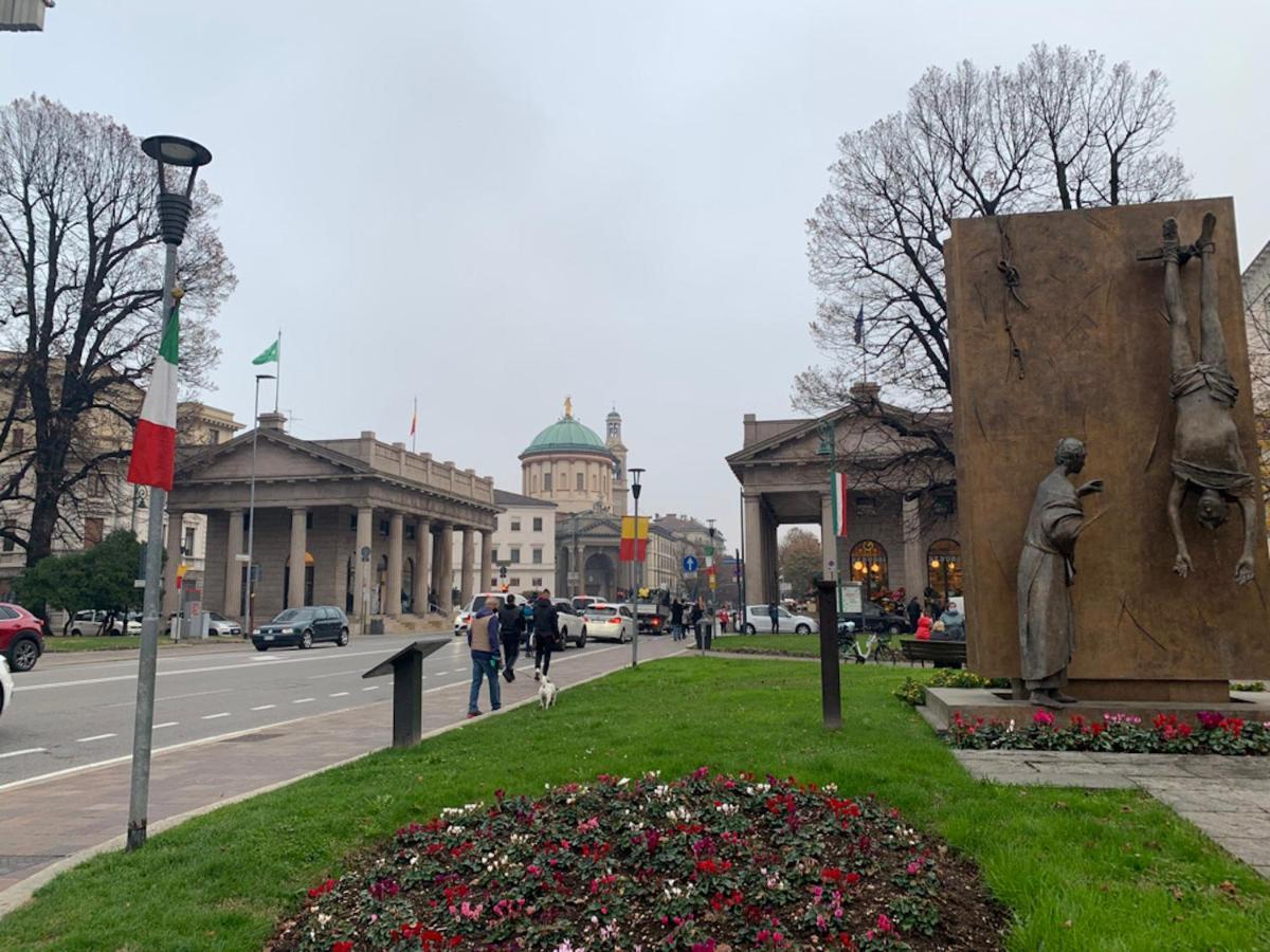 Camozzi Leilighet Bergamo